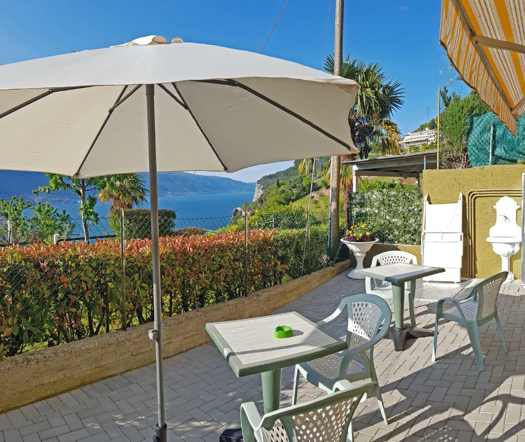 Bellavista Lago Apartment Patio And View By Gardadomusmea Pieve  Exterior foto